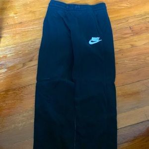 Youth Large Black Nike Sweatpants